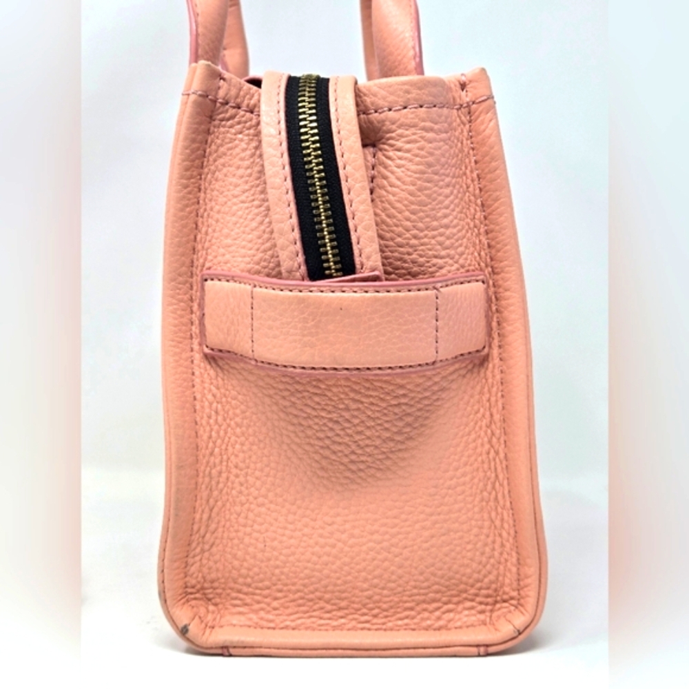 Marc Jacobs The Tote- Leather Small In Southern Peach with Gold Hardware - Picture 3 of 15